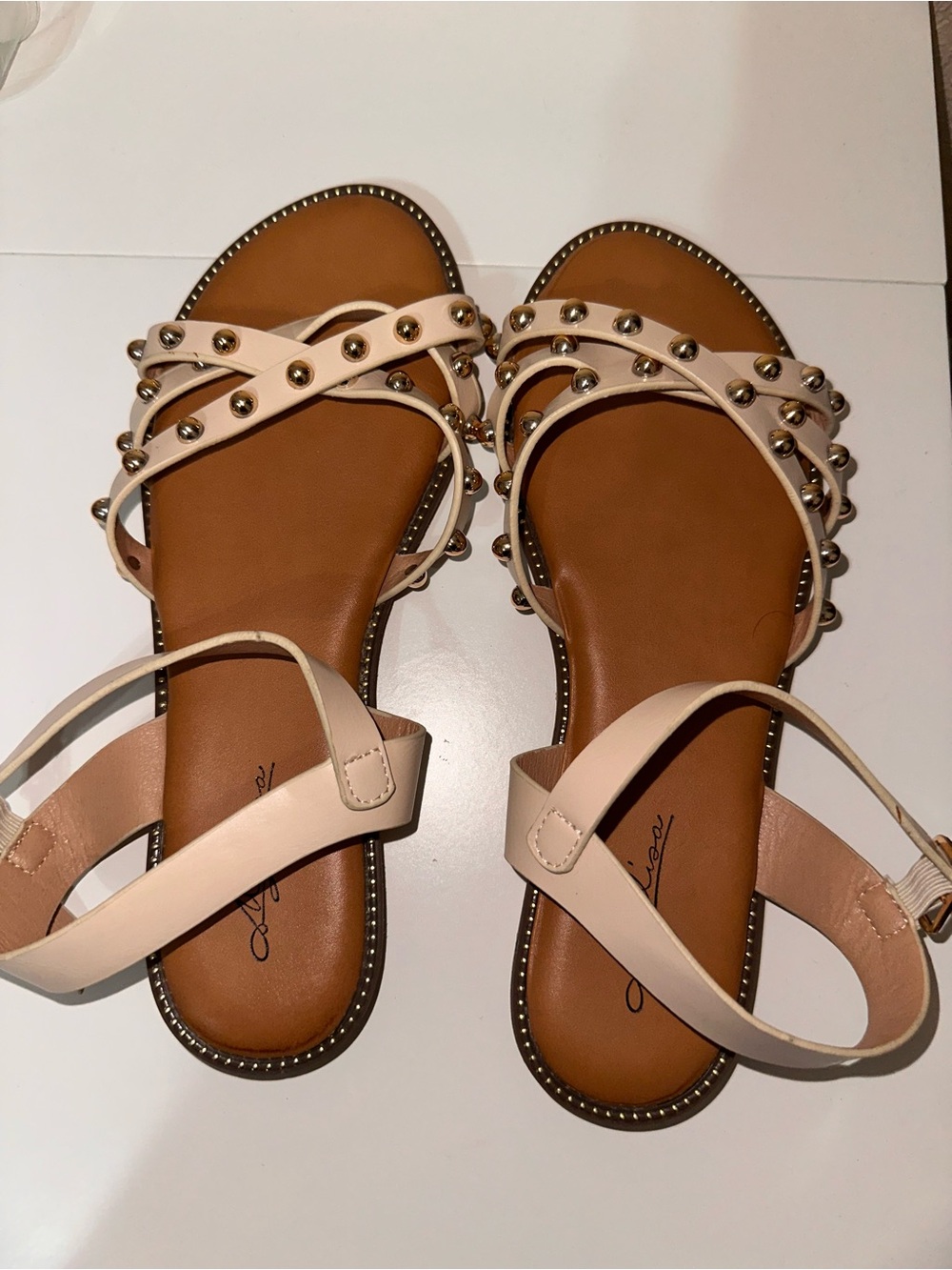 Studded Crisscross Strap Flat Sandals - Nude
